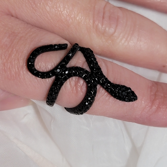 Black sparkle snake ring - Picture 2 of 4